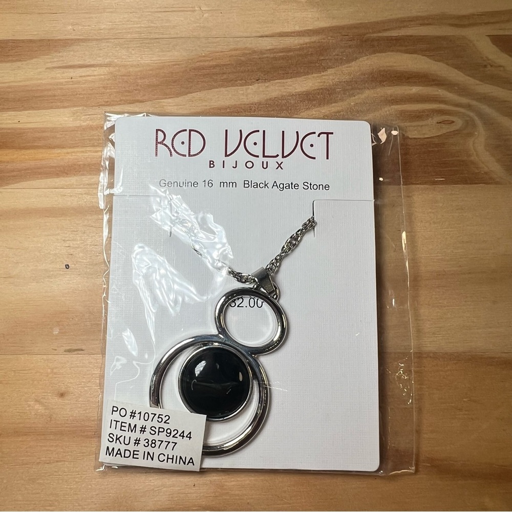 *2/$10* Red Velvet Bijoux Black Agate Necklace